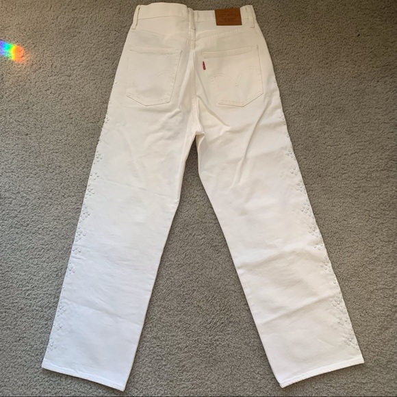 Authentic Levi’s Ribcage Straight - Picture 3 of 4